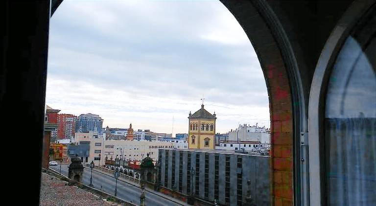 Alleanza, Puerta a Santa Cruz — photo 4