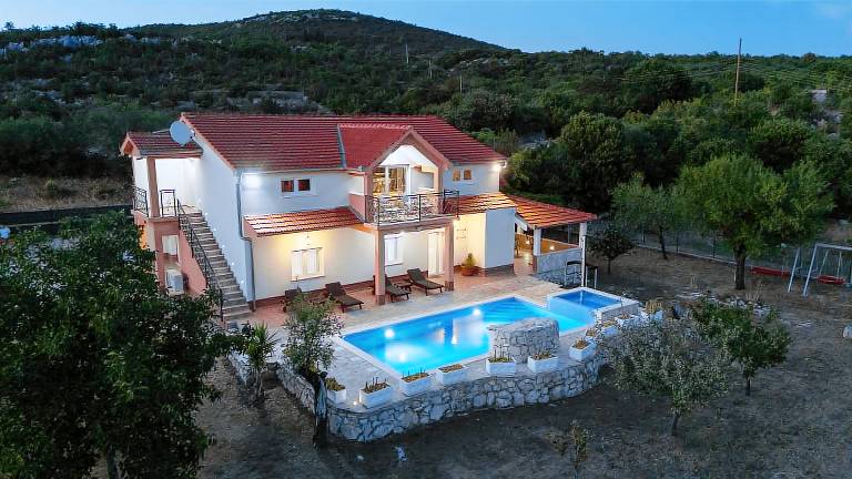 Ferienhaus in Lećevica, Gespanschaft Split-Dalmatien, Kroatien für max. 7 Personen Ferienhaus in Lećevica, Gespanschaft Split-Dalmatien, Kroatien für max. 7 Personen