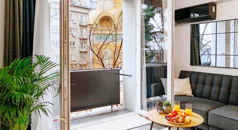 Grace - Old Town I Free street parking I Balcony in Bucharest