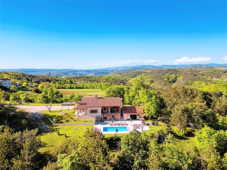 Vila  Novaki Pazinski