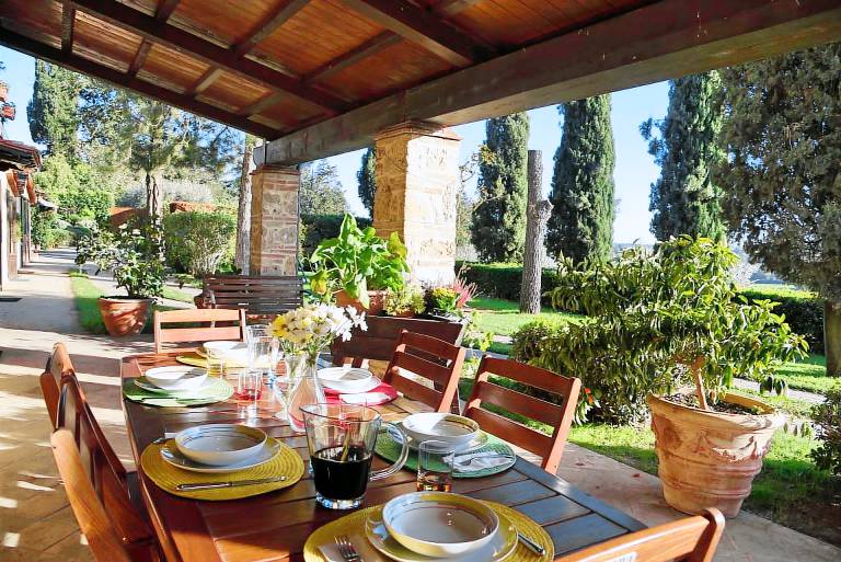 Family-oriented beautiful villa with yard, terrace & private pool | Pet-friendly — photo 5