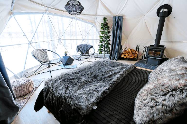 Riverside Relaxation: Comfortable Dome Retreat Along Canada's Elbow River — photo 4