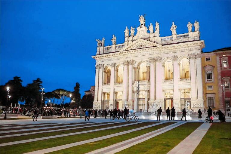 Charming 2-Guest Apt in San Giovanni Landmark — photo 2