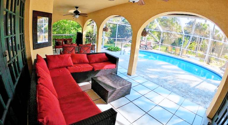 Spacious house with jacuzzi & pool | Pets allowed — photo 3