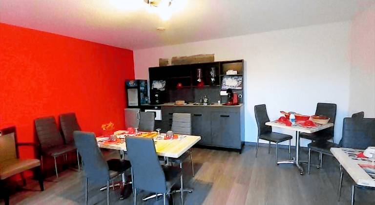 Serviced apartment with garden & terrace — photo 3