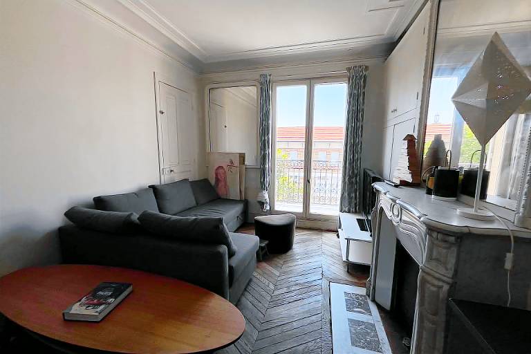 Apartment with balcony＆ Eiffel Tower view — photo 3
