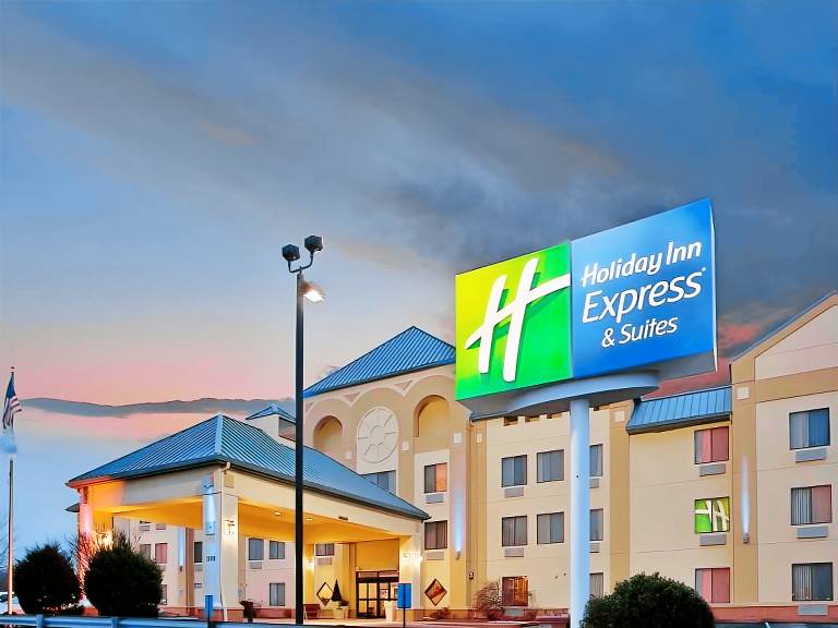 Holiday Inn Express Hotel And Suites Fenton I 44 By IHG