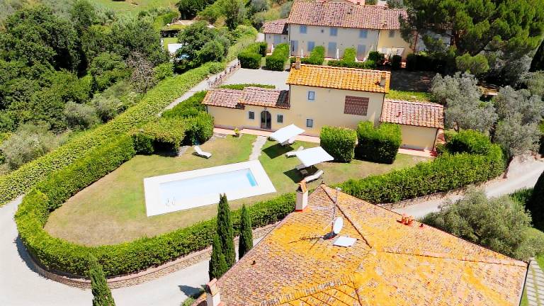 Family-oriented vacation home with garden, grill & private pool | Pets are welcome — photo 2