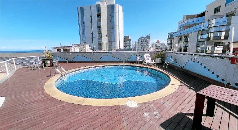 Holiday apartment with pool & sauna in Guarapari