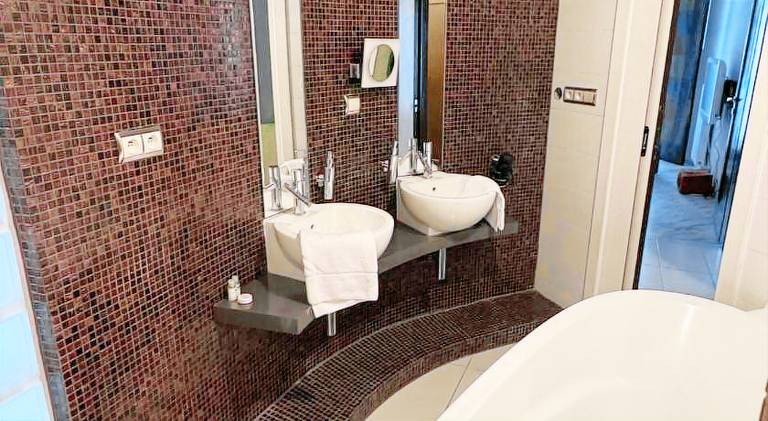 Rental apartment with jacuzzi | Close to Bratislava Castle | Pet-friendly — photo 4