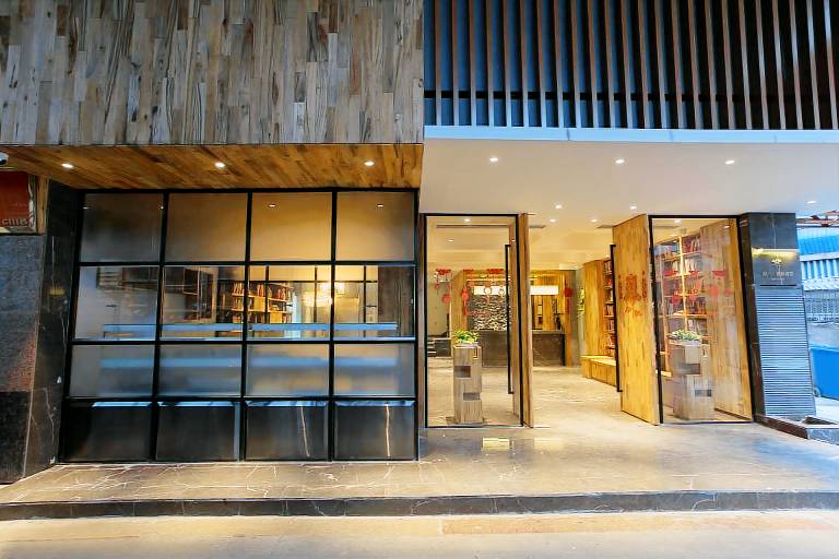 V8 Ziyuangang Hotel — photo 3