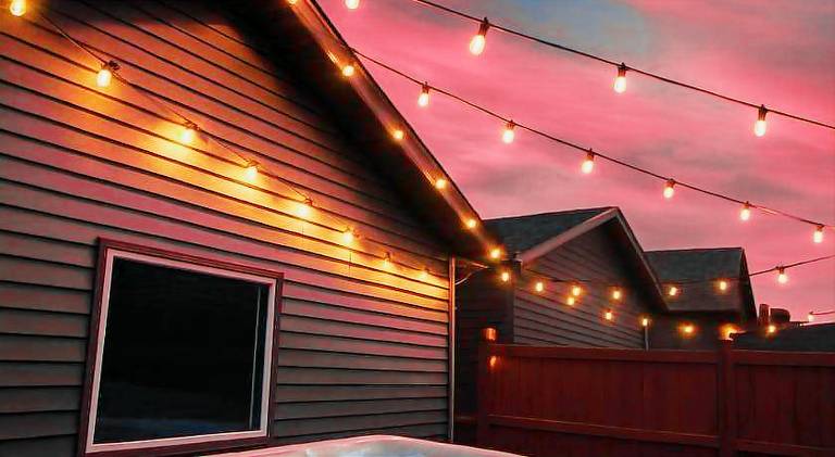 House with hot tub | Pet-friendly in Edmonton, AB