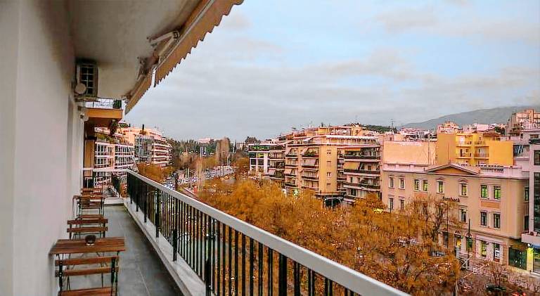 The Parthenon Terrace ReNoVaTeD with a view ! — photo 4
