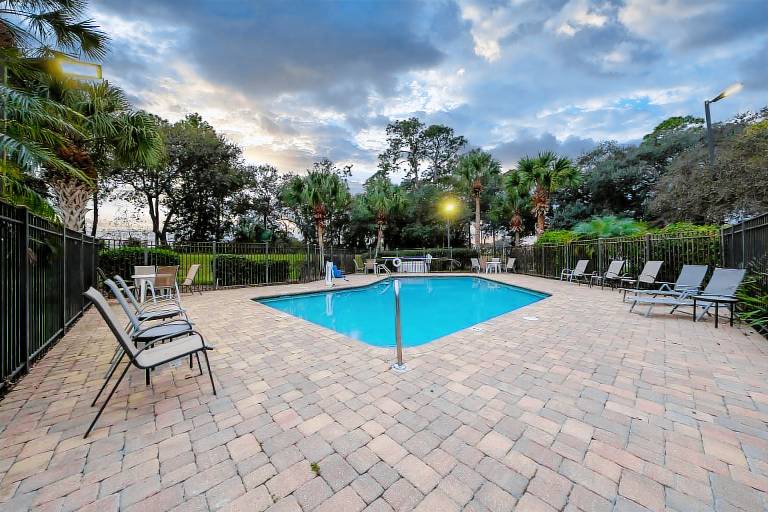 Red Roof Inn Tampa - Brandon — photo 2