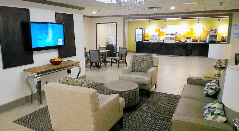 Holiday Inn Express & Suites Fayetteville University of Arkansas Area By IHG — photo 4