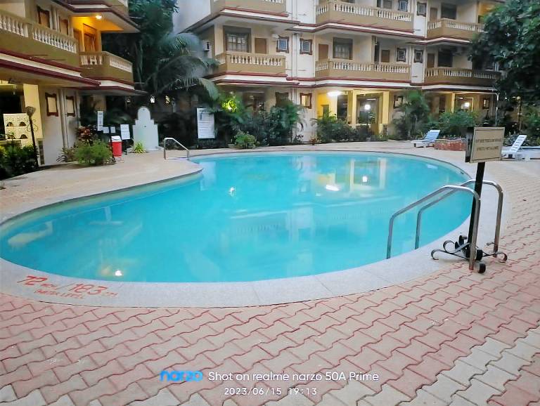 Holiday apartment with pool — photo 4