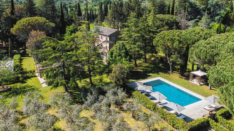Child-friendly villa with private pool & garden | Pool view | Perfect for remote work | Dogs allowed in Cortona