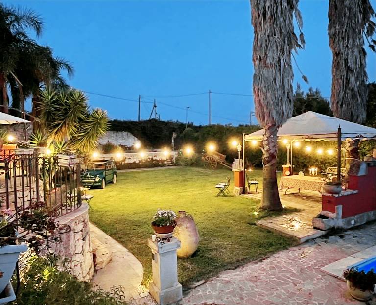 Villa with garden, private pool & grill | Garden view — photo 2