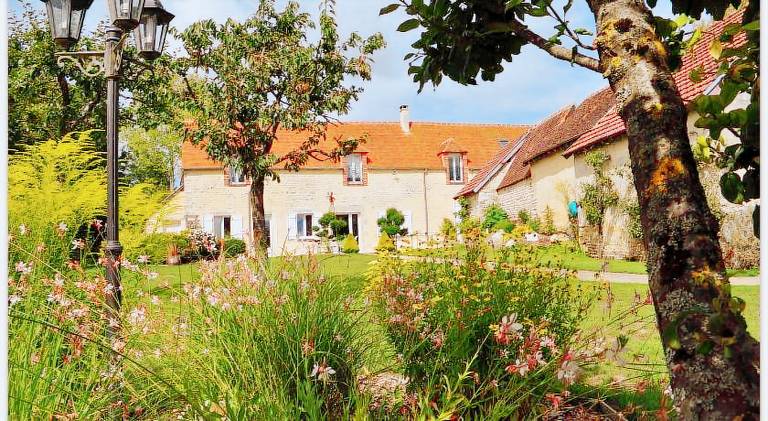 B&B le bourg d Aunou petit dejeuner compris