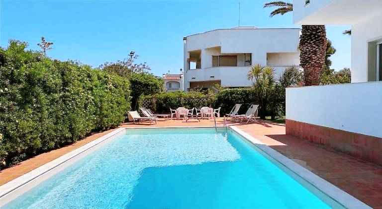 Pleasant villa with pool | Pet-friendly — photo 3