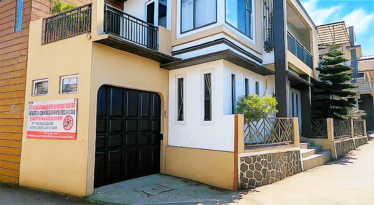 80 m&sup2; Villa