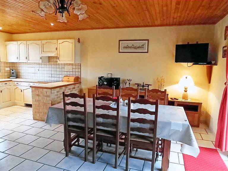 Charming Cottage with Large Garden, Near Spa and Ski Resorts — photo 2