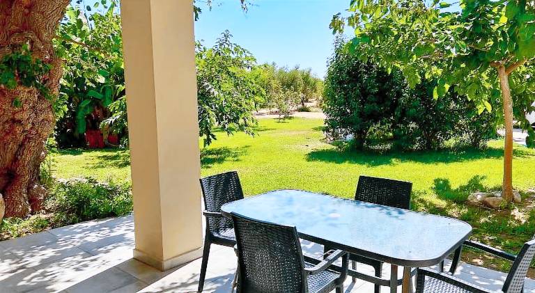 Holiday apartment with terrace & garden — photo 5