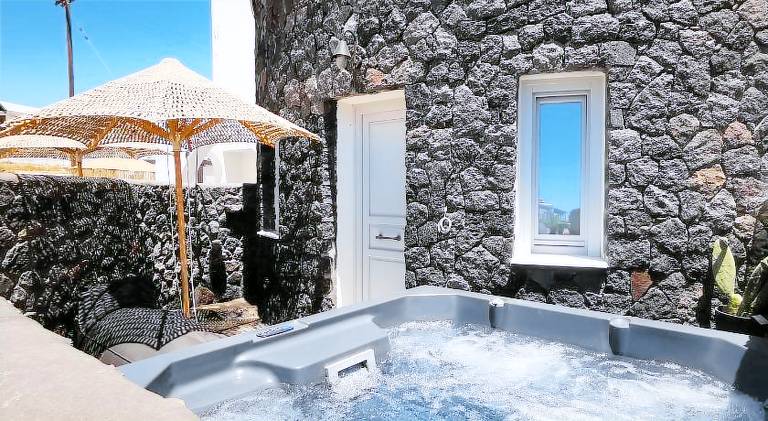Alafropetra Luxury Suites — photo 5