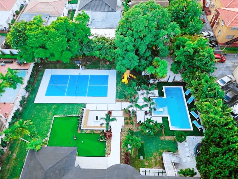 House  Coral Estates