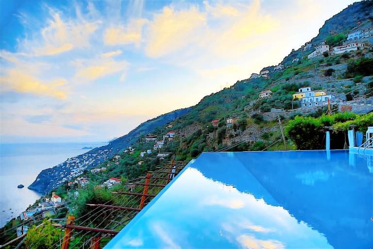 Fully equipped villa with private pool, barbeque & yard | Pets are welcome — photo 2