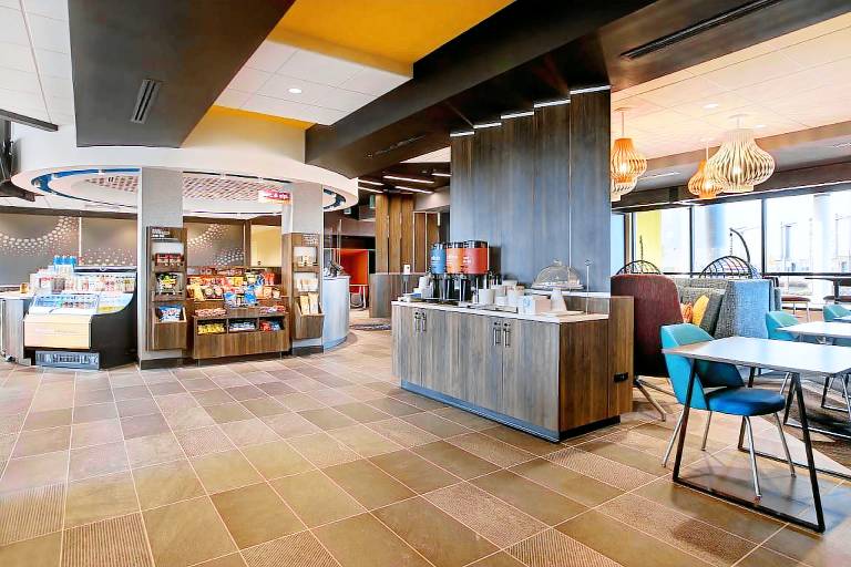 Tru by Hilton Manassas — photo 2