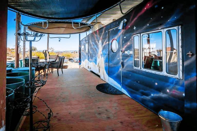 Recreational vehicle (RV)  Twentynine Palms