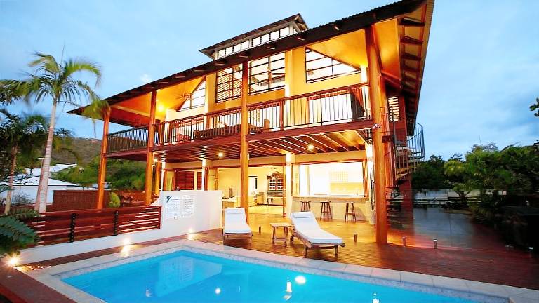 House Magnetic Island