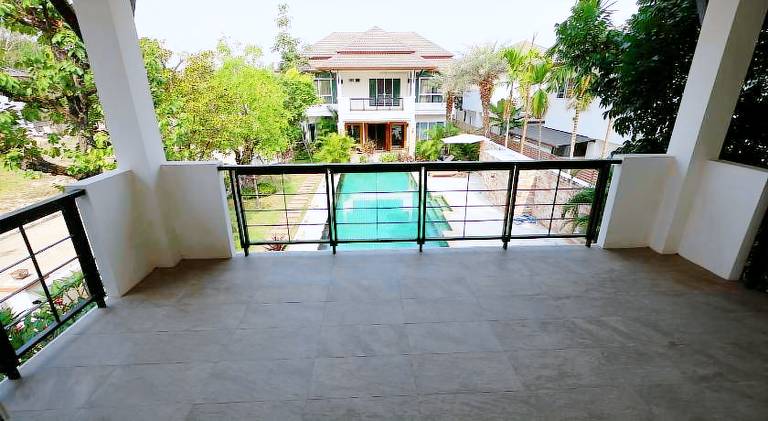 Ample villa with pool | Suitable for remote work | Pets are welcome — photo 4