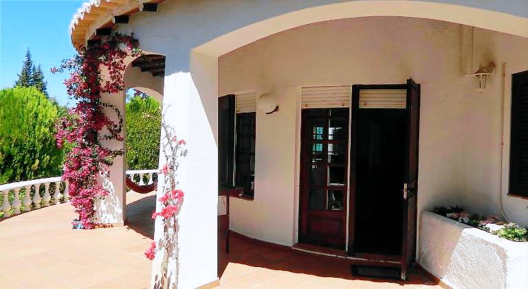 Fully equipped villa with BBQ, terrace & yard | Good for workation | Dogs allowed — photo 3
