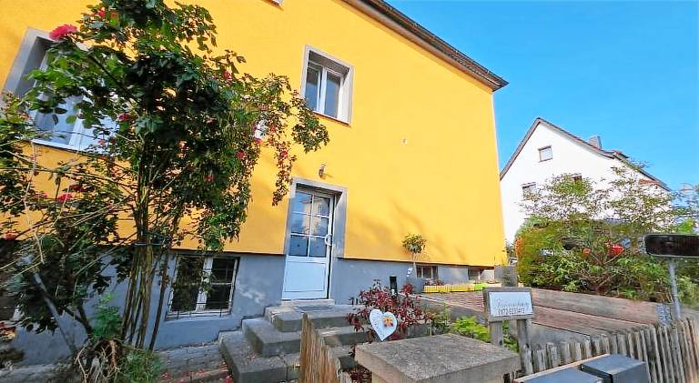 Holiday apartment with pool in Plauen