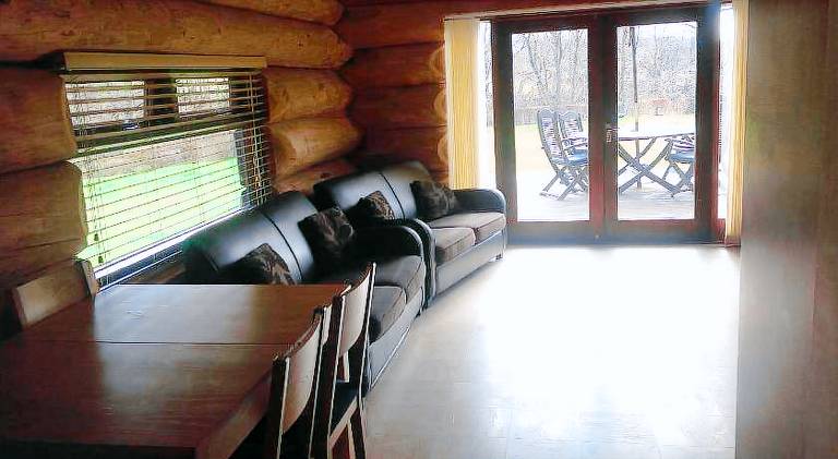 Lyne view, log cabin — photo 2