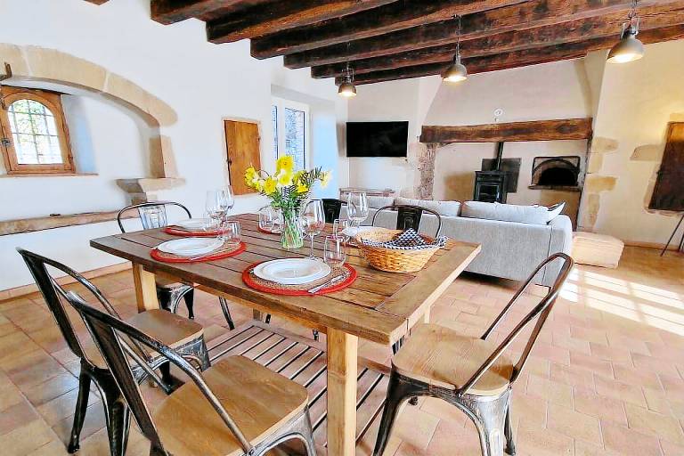 Family-oriented vacation home with terrace, barbeque & yard | Pets are welcome — photo 4