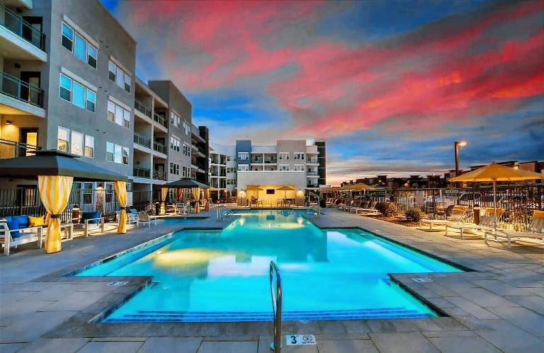 Apartment Glendale Sports and Entertainment District