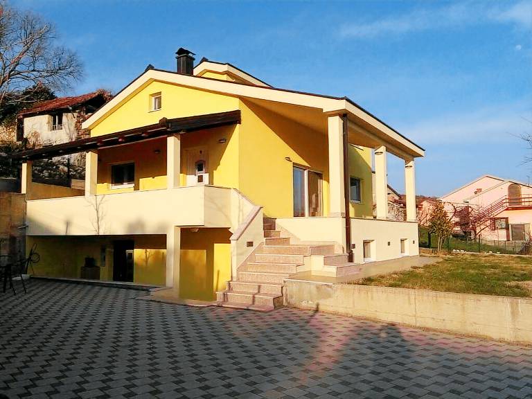 Vivenda  Bivolje Brdo