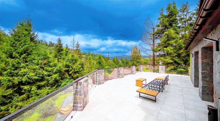 Vacation home with jacuzzi — photo 3