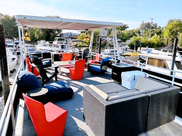 Boat with 2 rooms for 6 persons — photo 3