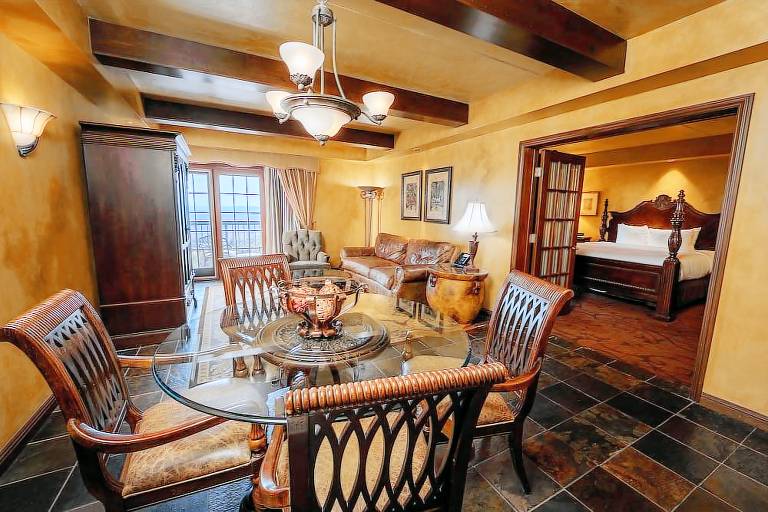 Resort  Branson