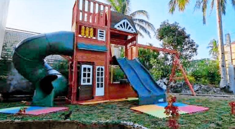 Wonderful vacation home with pool | Dogs allowed in Tagaytay