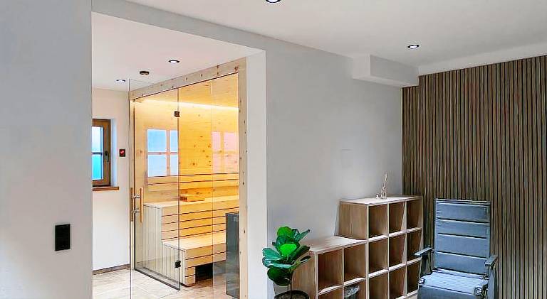 Rental apartment with sauna & patio — photo 2