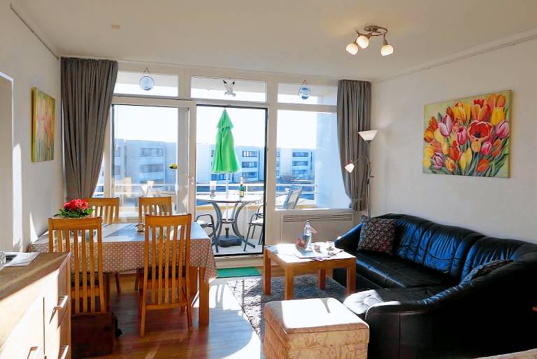 Inselblume 74 - vacation home with balcony at the marina in Fehmarn