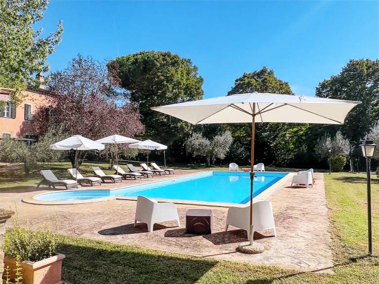 Fully equipped big vacation home with patio, yard & private pool | Pets allowed — photo 3