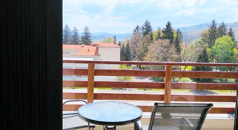 Apartment with terrace — photo 5