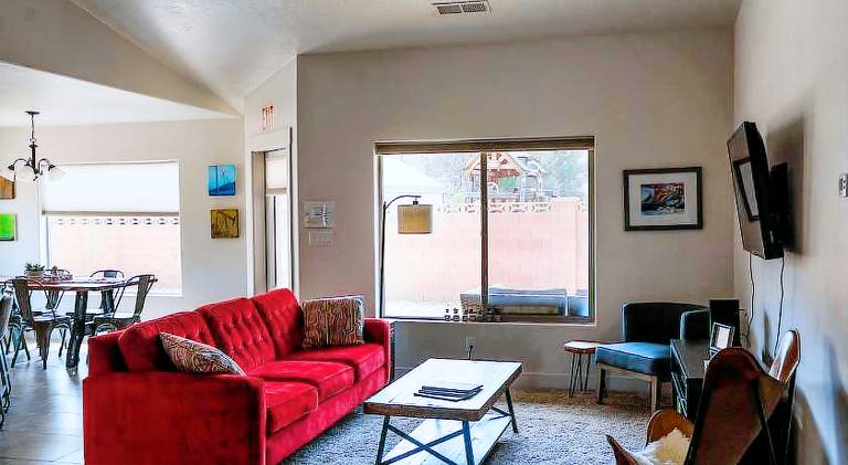 House with hot tub | Perfect for remote work | Pets are welcome — photo 4