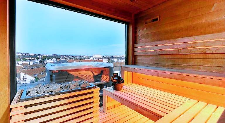 Boutique HOTEL11 (with ROOFTOP SPA) — photo 5